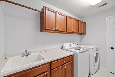 306 Honeywood Court, Cary, NC 27518 - Photo 29