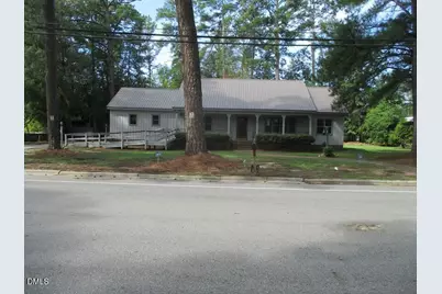 505 N East Street, Roseboro, NC 28382 - Photo 1