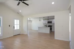 103 Harmon St, Clinton, NC 28328 - Photo 9