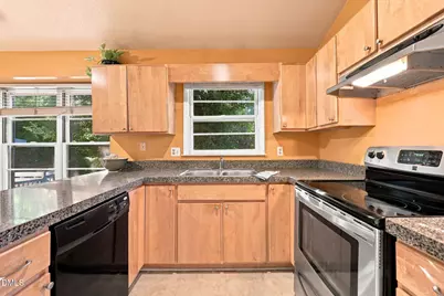 4904 Brookhurst Place, Raleigh, NC 27609 - Photo 17