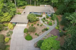 1126 Sourwood Dr, Chapel Hill, NC 27517 - Photo 1