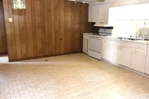 211 Paul Hare Rd, Goldsboro, NC 27530 - Photo 15