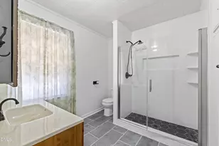 302 W E St, Erwin, NC 28339 - Photo 9