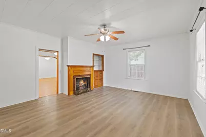 302 W E Street, Erwin, NC 28339 - Photo 3
