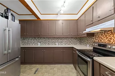 302 W E Street, Erwin, NC 28339 - Photo 27