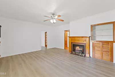 302 W E Street, Erwin, NC 28339 - Photo 5