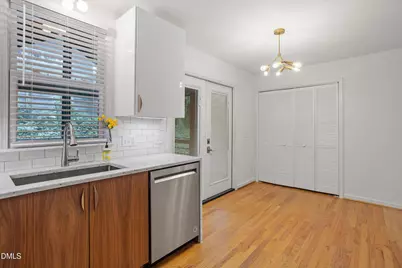 552 Moseley Lane, Raleigh, NC 27601 - Photo 7