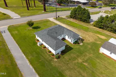 1035 W Saint James Street, Tarboro, NC 27886 - Photo 31