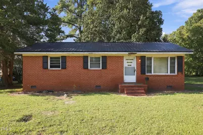 302 E 17th Street, Scotland Neck, NC 27874 - Photo 9