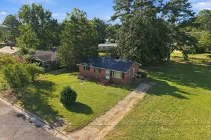 302 E 17th St, Scotland Neck, NC 27874 - Photo 3