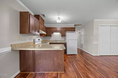 145 S Patterson Street, Coats, NC 27521 - Photo 3