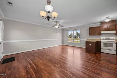 145 S Patterson Street, Coats, NC 27521 - Photo 7