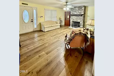 711 E Sunrise Avenue, Thomasville, NC 27360 - Photo 3