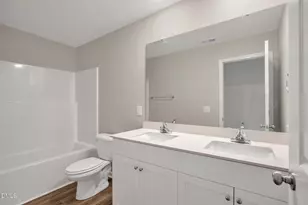 17 W Emily Gardens Dr, Selma, NC 27576 - Photo 31