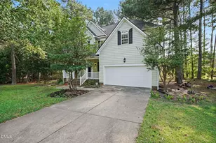 216 Powhatan Dr, Fuquay-Varina, NC 27526 - Photo 3
