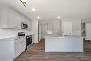 25 W Emily Gardens Dr, Selma, NC 27576 - Photo 15