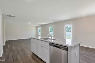 25 W Emily Gardens Dr, Selma, NC 27576 - Photo 17