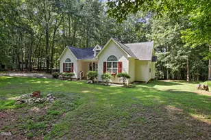 613 Bayleaf Cir, Clayton, NC 27527 - Photo 3