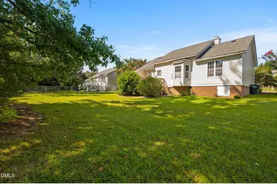 105 McKenzie Circle, Clayton, NC 27520 - Photo 37
