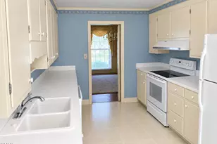 1601 Peace St, Henderson, NC 27536 - Photo 3
