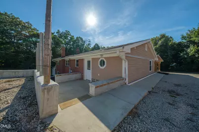 624 W Gilbreath Street, Graham, NC 27253 - Photo 3