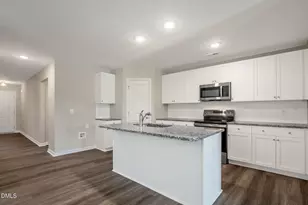 31 E Emily Gardens Dr, Selma, NC 27576 - Photo 5