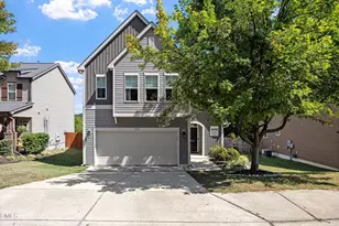 915 Award St, Fuquay Varina, NC 27526 - Photo 1