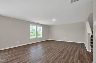 45 E Emily Gardens Dr, Selma, NC 27576 - Photo 11