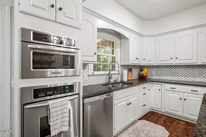 6 St James Place, Chapel Hill, NC 27514 - Photo 19