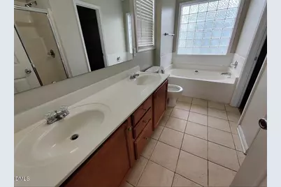 5036 Yorkchester Drive, Fayetteville, NC 28314 - Photo 9