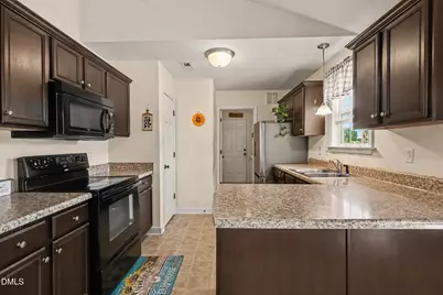 25 Lawrence Court, Smithfield, NC 27577 - Photo 3