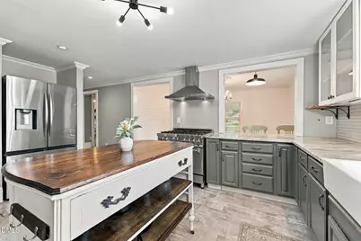 1406 E Main Street, Graham, NC 27253 - Photo 9