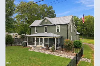 1406 E Main Street, Graham, NC 27253 - Photo 1