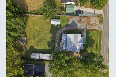 1406 E Main Street, Graham, NC 27253 - Photo 43