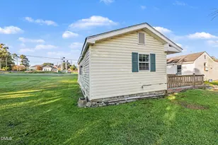 306 W Main St, Pine Level, NC 27568 - Photo 35