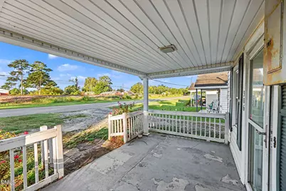 306 W Main Street, Pine Level, NC 27568 - Photo 17