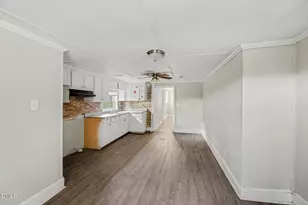 306 W Main St, Pine Level, NC 27568 - Photo 9