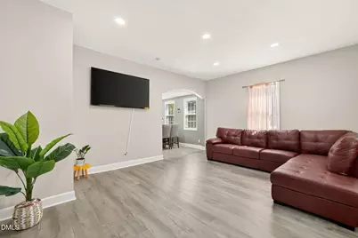 928 E Davis Street, Burlington, NC 27215 - Photo 3