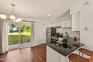 105 Chaucer Ct, Carrboro, NC 27510 - Photo 1