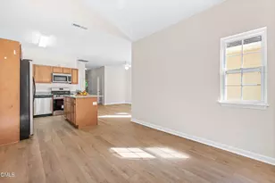 350 Plaza Dr, Chapel Hill, NC 27517 - Photo 15