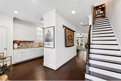 528 Ledbetter Court, Raleigh, NC 27608 - Photo 5