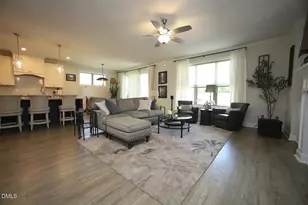 2317 Glade Mill Ct, Fuquay Varina, NC 27526 - Photo 9
