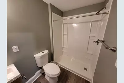 121 N Elizabeth Street, Henderson, NC 27536 - Photo 7