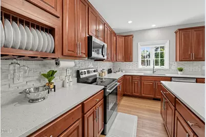 100 Drakeshire Court, Morrisville, NC 27560 - Photo 7