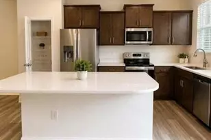 484 Channel Drop Dr, Clayton, NC 27520 - Photo 3