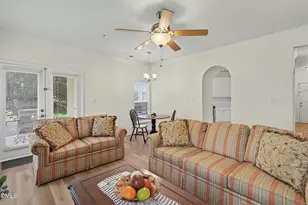 511 Glenolden Ct, Cary, NC 27513 - Photo 5