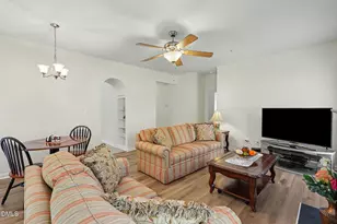 511 Glenolden Ct, Cary, NC 27513 - Photo 7