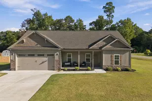 3066 Marion Heights Dr, Kinston, NC 28504 - Photo 1