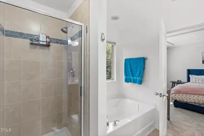 10007 Lynnberry Place, Raleigh, NC 27617 - Photo 19