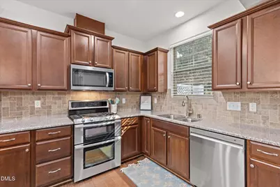 10007 Lynnberry Place, Raleigh, NC 27617 - Photo 11